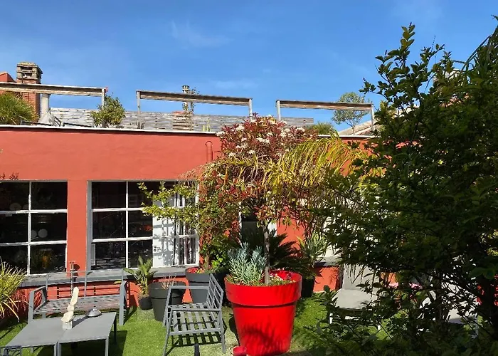 Le Patio Père Pigne Guestroom